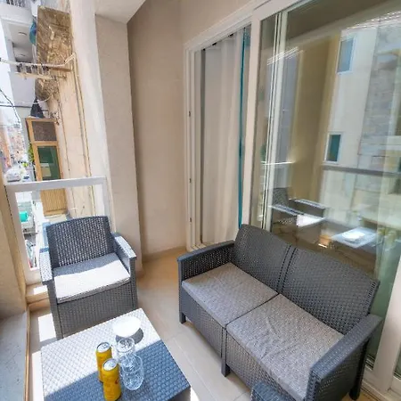 Apartmán Spacious & Modern 3 Bedroom Near Seafront Jbor1-1 *