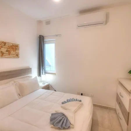 Spacious & Modern 3 Bedroom Near Seafront Jbor1-1 * Gzira