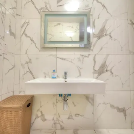 Spacious & Modern 3 Bedroom Near Seafront Jbor1-1 Apartmán