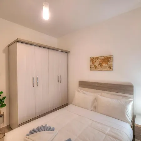 Spacious & Modern 3 Bedroom Near Seafront Jbor1-1 * Gzira